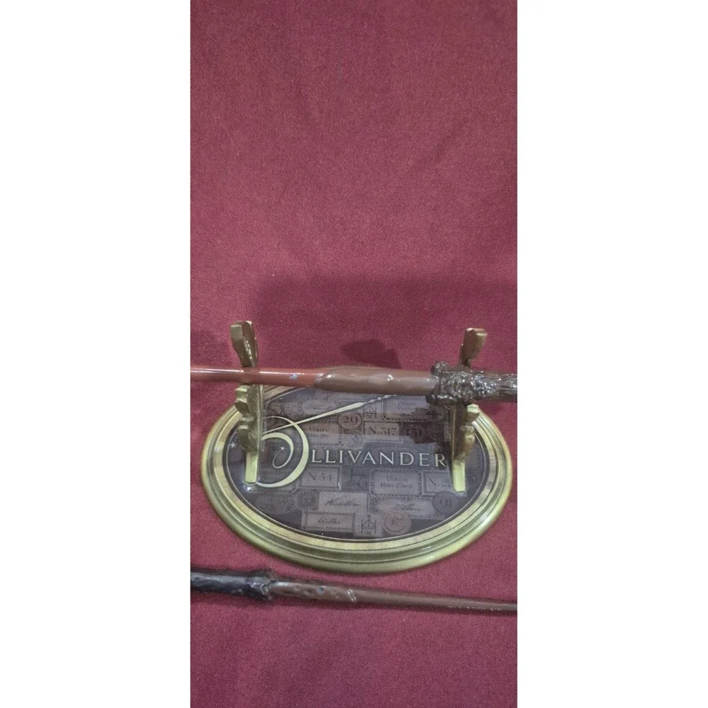 Warner Bros. Harry Potter Mini Sword Display 2 Swords Metal Ollivanders EUC HTF